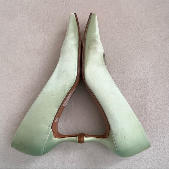 Stuart Weitzman Vintage Satin Kitten Heels Squared Toe 9.5 B - Picture 6 of 9